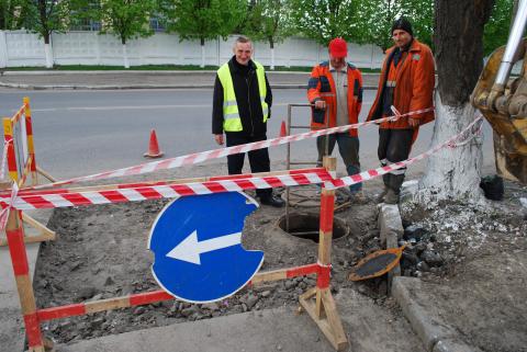 Заміна засувок на вулиці Ковельській.